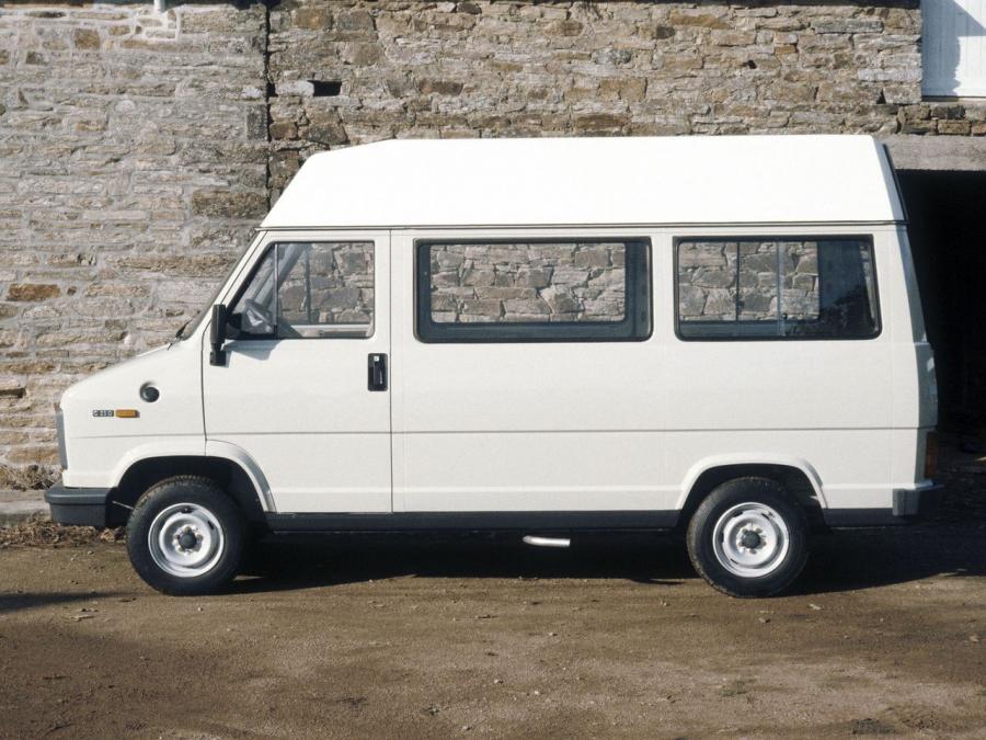  Citroen C25 Combi High Roof 1981 года  (фото 3 из 3)